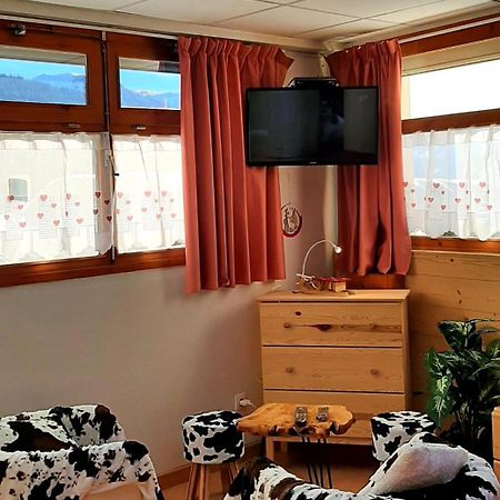 L'Aigle Royal Apartment วูจานีย์ ภายนอก รูปภาพ